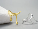 Drop Honey Fluid Dating Ring