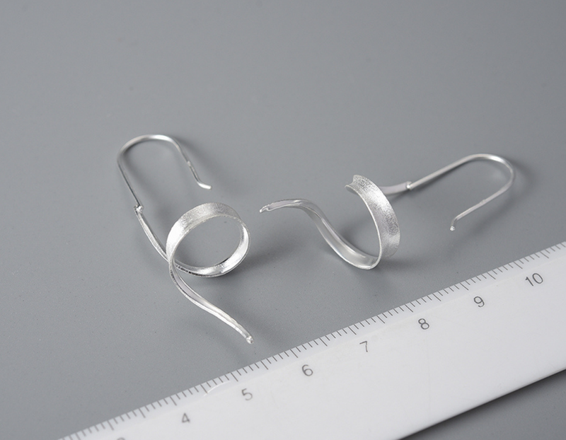 Asymmetrical Curve Dangle Earrings