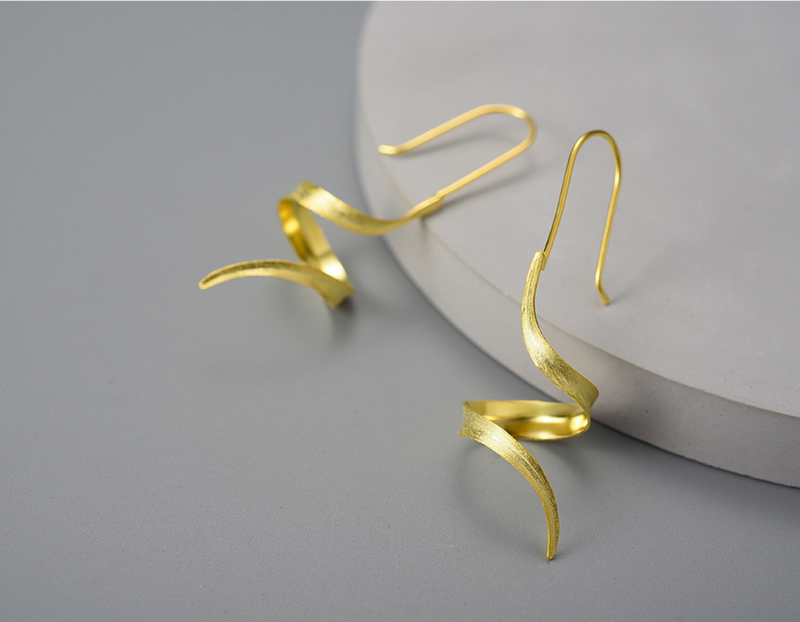 Asymmetrical Curve Dangle Earrings