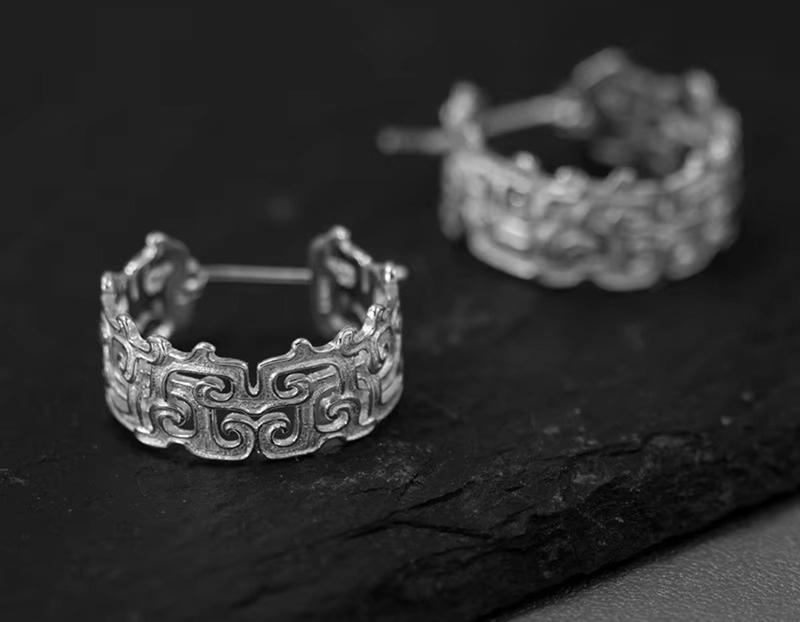 Panchi Stripe Pattern Hoop Earrings