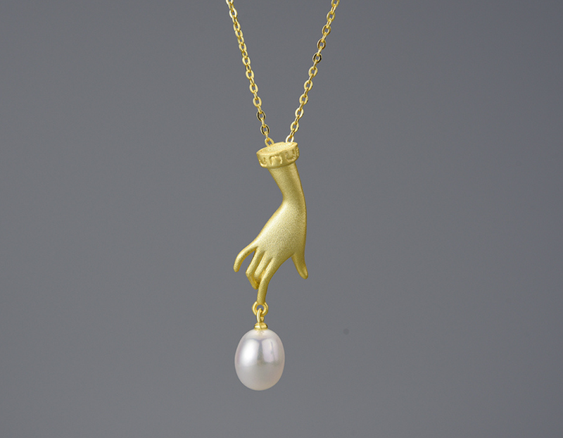 Pearl Hand Necklace