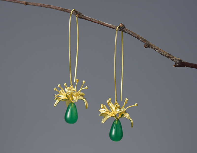 red spider lily earrings Red Spider Lily Flower Dangle Earrings – Lotus Fun