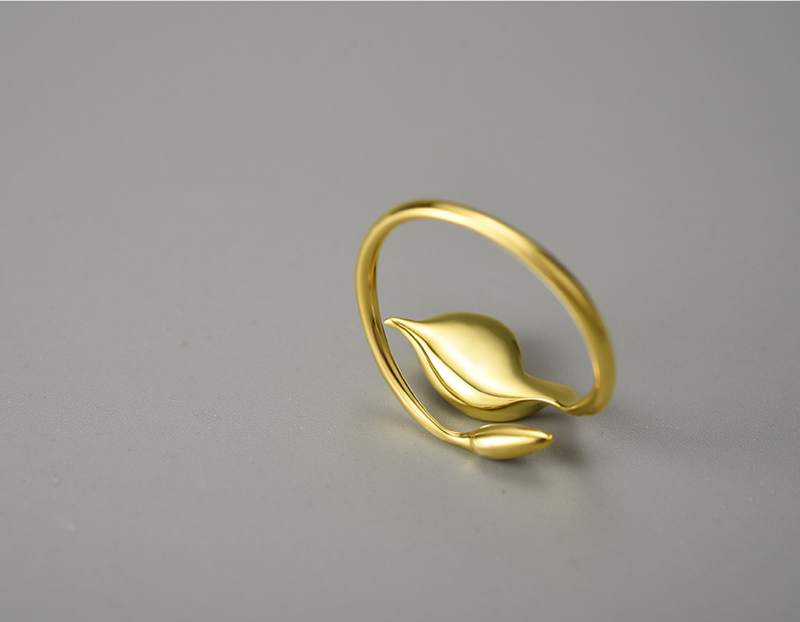 lily flower ring Calla Lily Flower Ring Gold / resizable