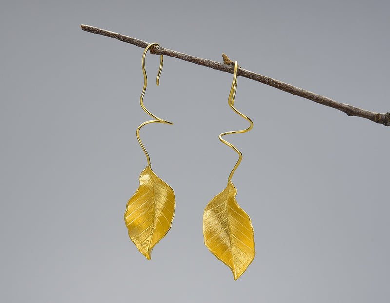 Elegant Autumn Leaf Earring
