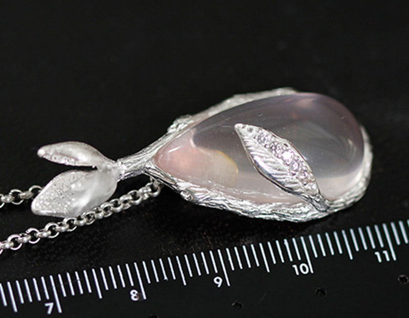 Magnolia Crystal Vase Pendant